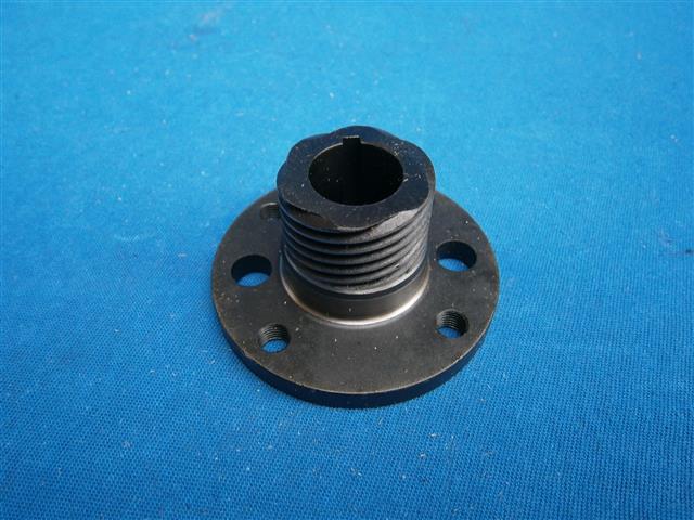  Mitnehmerflansch Abtriebswelle (alte Ausf. 1:5 mit Nut) R50,60.69 
   
