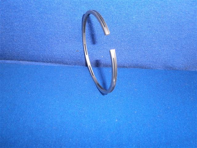 Kolbenring (Gleichfasenring 94 +0,25) 1000er (NOS)