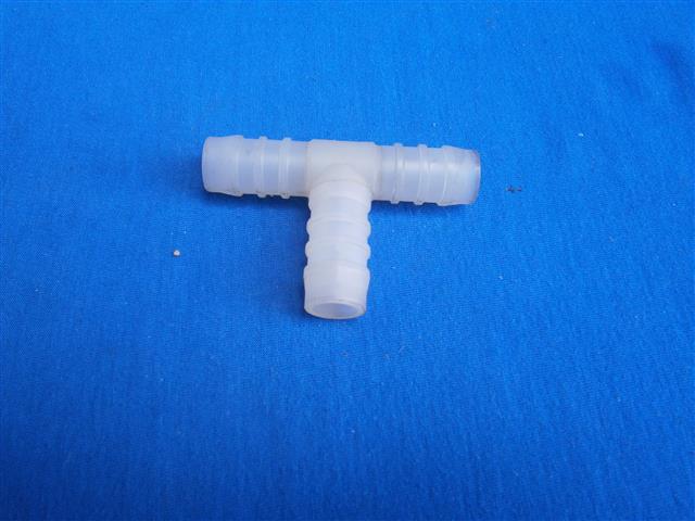 Verteilerstück Motorentlüftung R56,65,75/7,80/7,100/7,100RS,RT,S  - 09/80 (NOS)