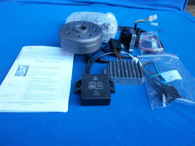 Lichtmaschine 180W mit elektronischer Zündung komplett R50/5,60/5,75/5,60/6,75/6,90/6 -09/75 
Räderkastendeckel frühe Ausführung bis 09/75  mit Limaaufnahme 105mm Durchmesser!
Kontaktlose wartungsfreie elektronische Zündung. Ersatz für Lima,Diodenplatte, Regler sowie Unterbrecherkontakt und Fliehkraftregler