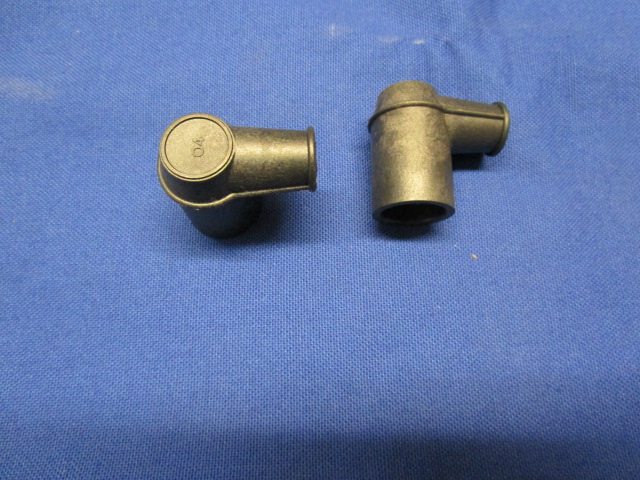 Zündkerzenstecker R24-69/S "Beru"  alte Form Preis ist pro Stück!