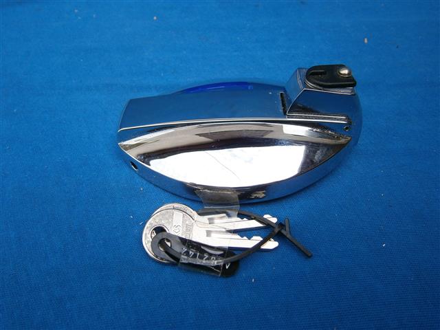 Tankdeckel 50/5,60/5,75/5,60/6,75/6,90/6,/90S verchromt abschließbar (NOS)