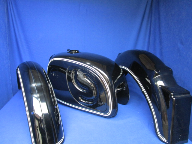 Tank, Kotflügel vorn, Kotflügel hinten  Set 50/5,60/5,75/5  schwarz (NOS)