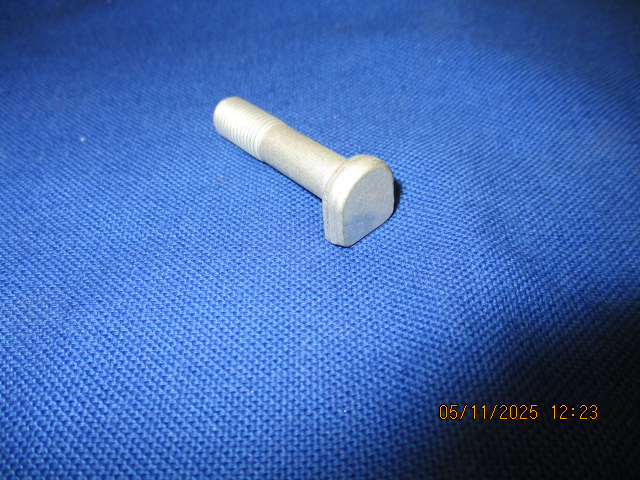  Klemmschraube Steckachse vorn VA poliert R26,27,50,50/2,60,60/2,50S,69,69S 
   