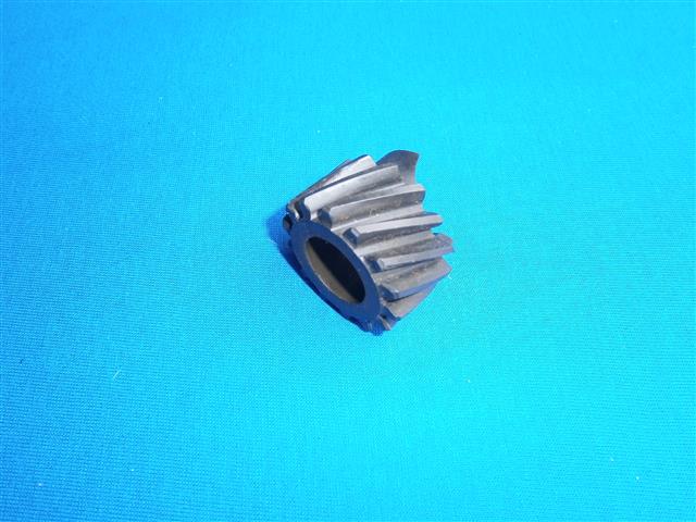 Zahnrad Antriebswelle 17,5 DEG Boxer Getriebe  04/82 -03/85  (30mm)