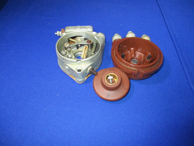 Verteiler Unterbrecher/Unterbrecherdeckel komplett R6,61,66,71 Nachbau