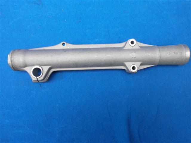 Gleitrohr links /6 m. Trommelbremse ab 9/74 mit17mm Achse, 75/6,90/6/, 7 Modelle rechts bei Verwendung einer Scheibenbremse