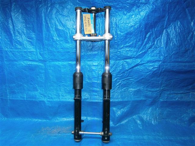 Vorderradgabel R100RS gebraucht 1976 - 09/80 
Gabel guter Zustand, Federrung, geprüft, ok
