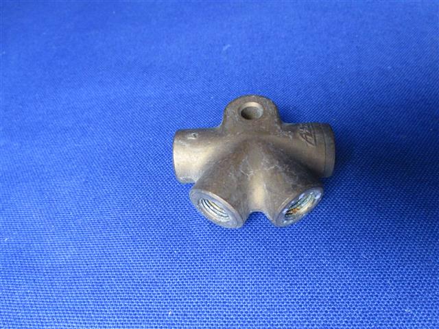 Verteilerstück Bremsschlauch/Bremsleitung R45,65 gebraucht