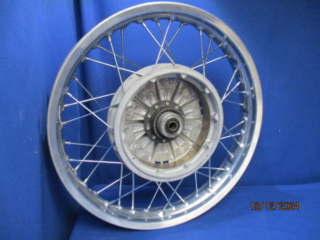 Speichenrad hinten R60/6,75/6,90/6,90S,60/7,75/7,80/7,100/7,100S,RS.RT,CS,R45,65,LS  -1984 alter Lagerbestand Radnabe korrodiert