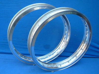 Alufelge R50,50/2,60,60/2,50S,69,69/S Nabe Speiche 2 gekreuzt Speichenlänge 140mm Preis ist für ein Stück! V