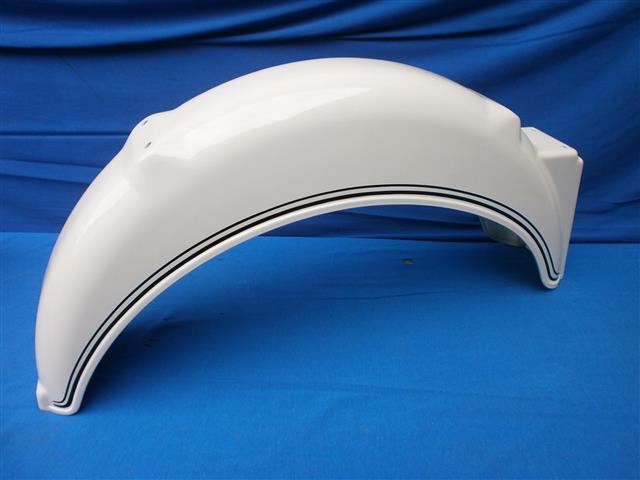 Kotflügel hinten weiß ab R5075,60/5,75/5,60/6,75/6,90/6 (NOS)
