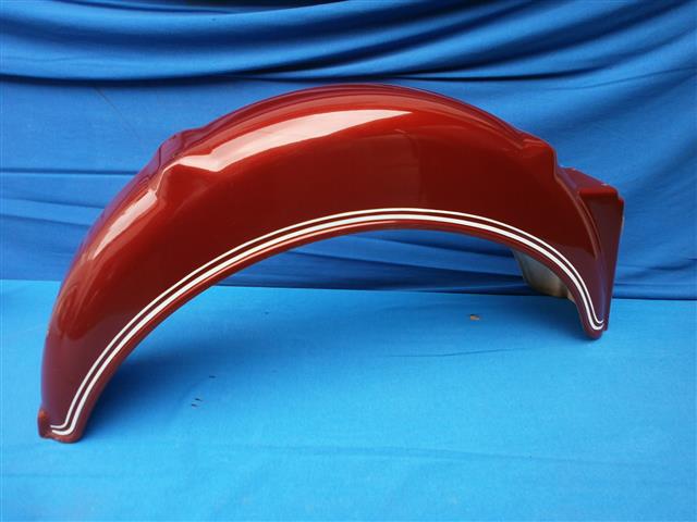 Kotflügel hinten Boldor rot 60/6,75/6,90/6 (NOS) mit Kratzer!