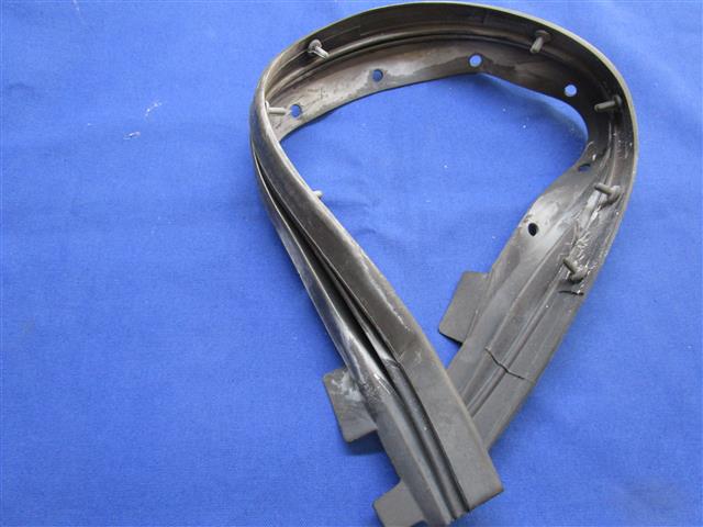 Dichtgummi Verkleidung/Scheibe RT Modelle