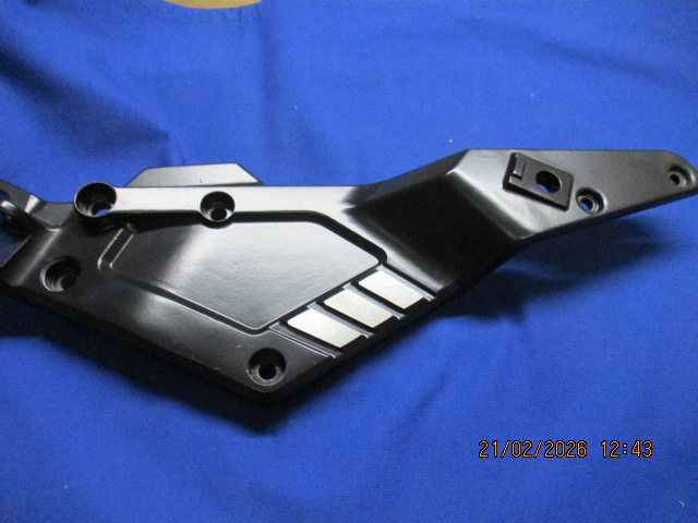 Fußrastenplatte rechts 4 Ventil K100RS,K1100 LT