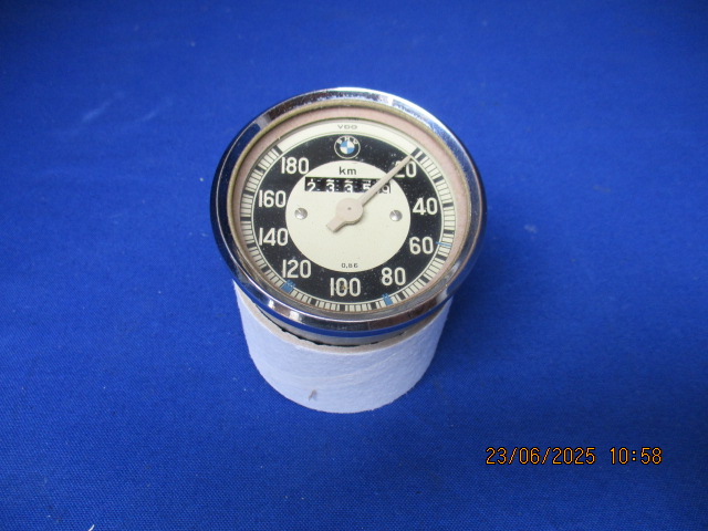Tacho R60/2 180 km/h Wegdrehzahl 0,86 (25x7) gebraucht, geprüft