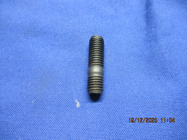 Stiftschraube Zylinderbefestigung  R25-27,51/2-68,50-69 alle Modelle